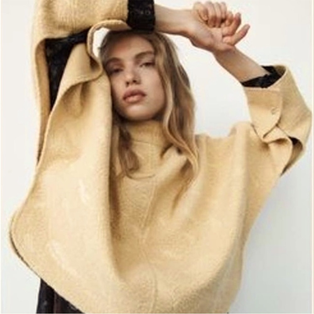 Zara Women's Gold Poncho